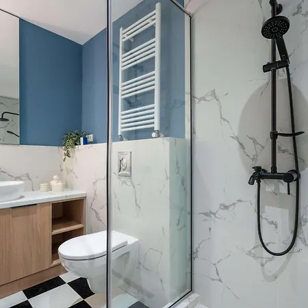 Apartamento Unique & Fun 3br By Cismigiu Gardens & Calea Victoriei *