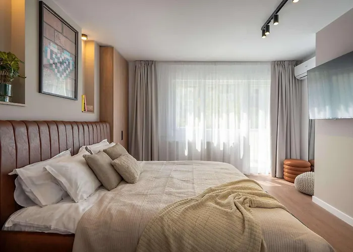 公寓 Unique & Fun 3br By Cismigiu Gardens & Calea Victoriei *