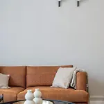 Unique & Fun 3br By Cismigiu Gardens & Calea Victoriei شقة *