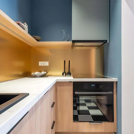 Unique & Fun 3br By Cismigiu Gardens & Calea Victoriei Апартаменты